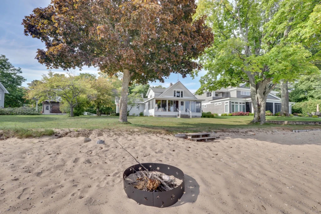 northport-bay-waterfront-home-10198-n-shore-drive-sander-scott-net-real-estate