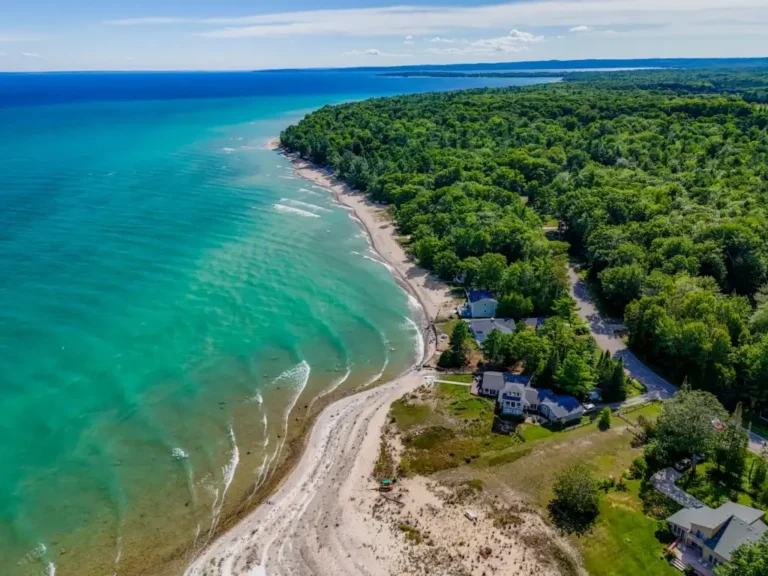Northport Michigan real estate