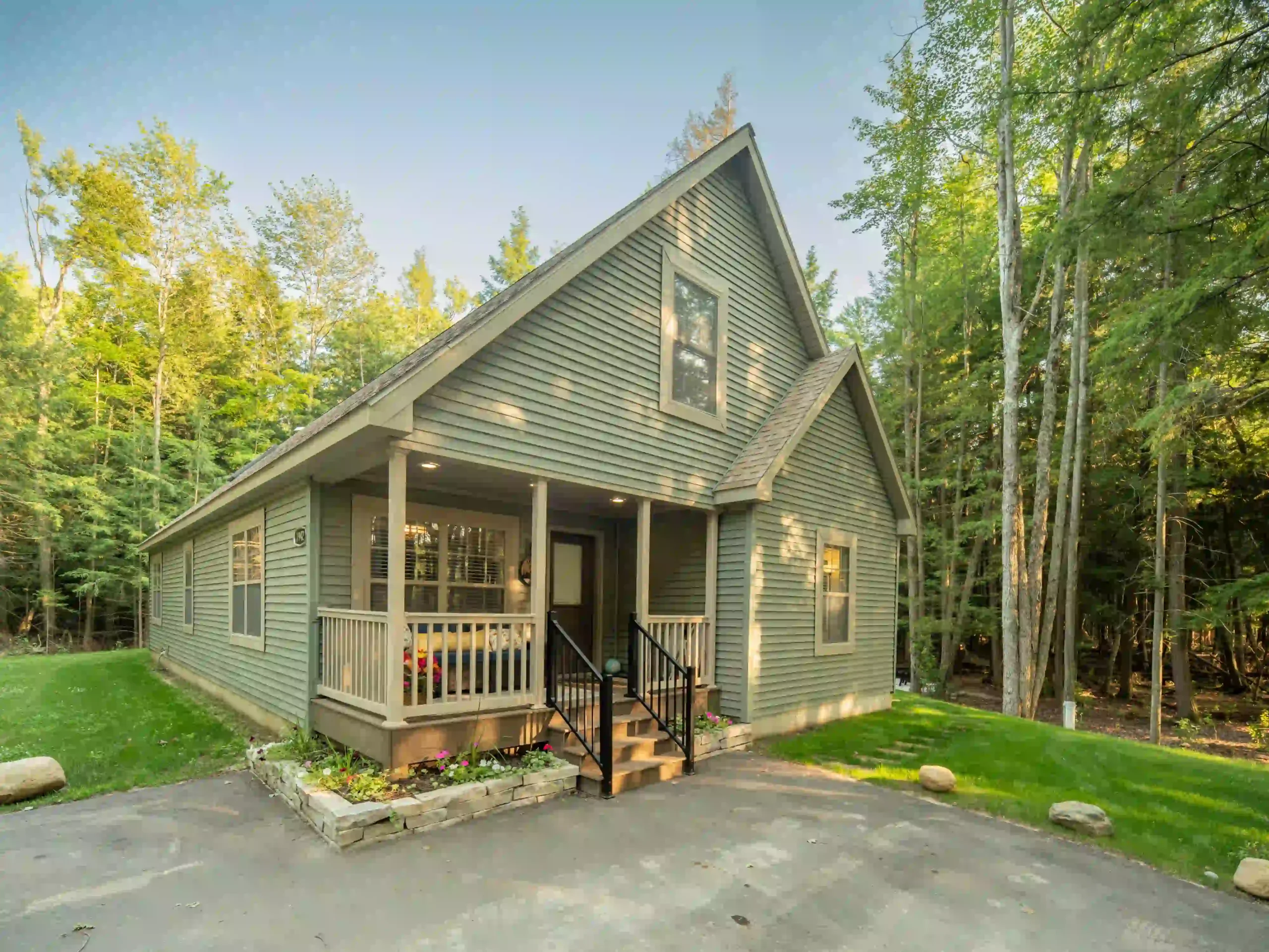 sander-scott_traverse-city-area_market-structure-buyer-behavior-in-northern-michigan_002_3cdbae6e_cap